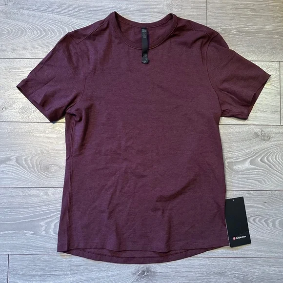 NWT 5 Year Basic Tee Lululemon Red Wine/Burgundy - Picture 1 of 4
